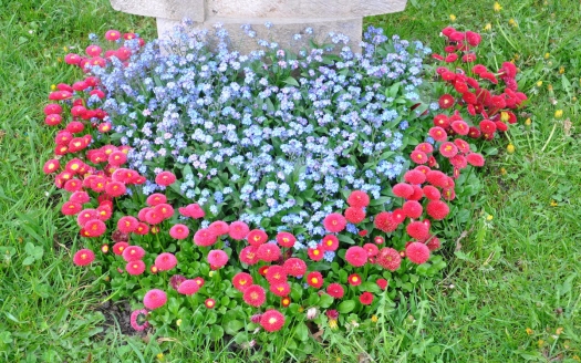 Urnengrab Frühling, Variante A